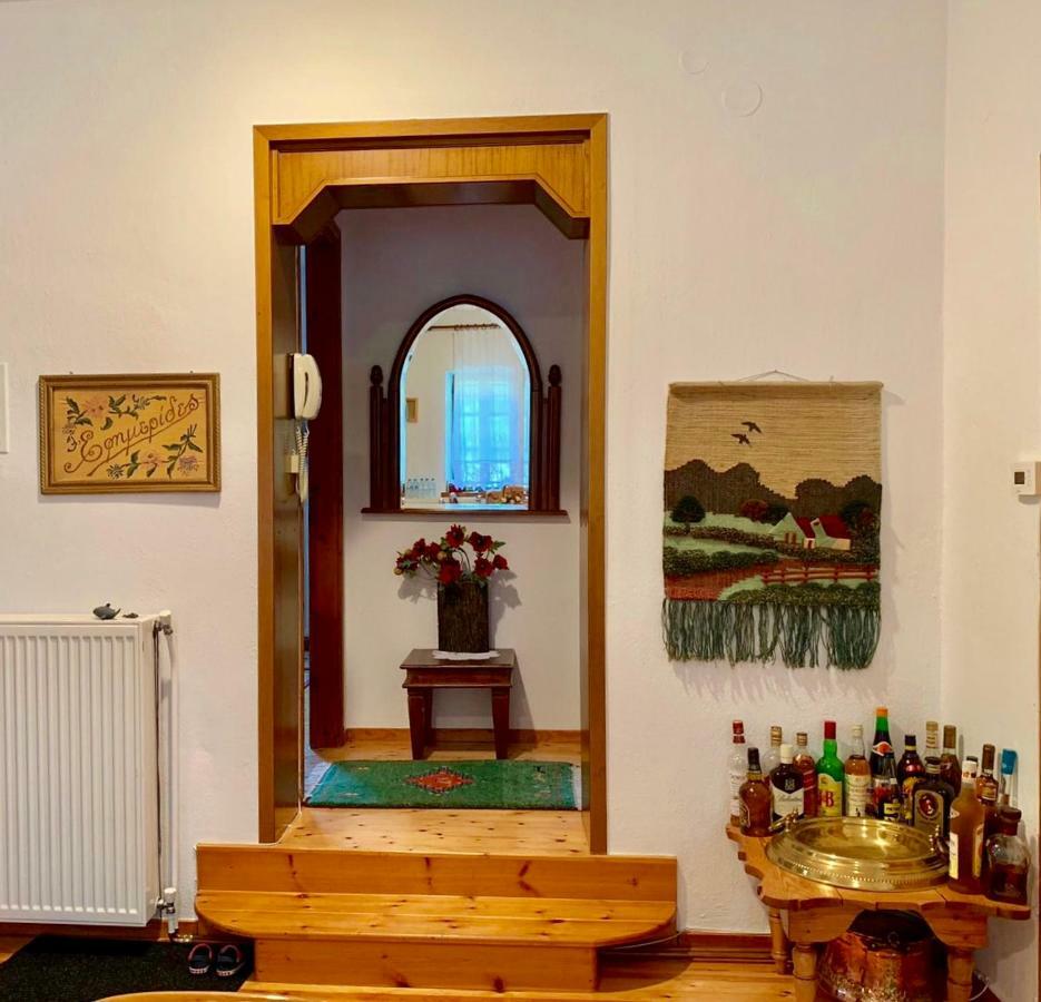Πέτρινο Παραδοσιακό Σπίτι "Χιονάτη" Vila Nimfaíon Exterior foto